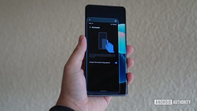 One-handed-mode-on-Vivo-phone-resized-1200w-675h